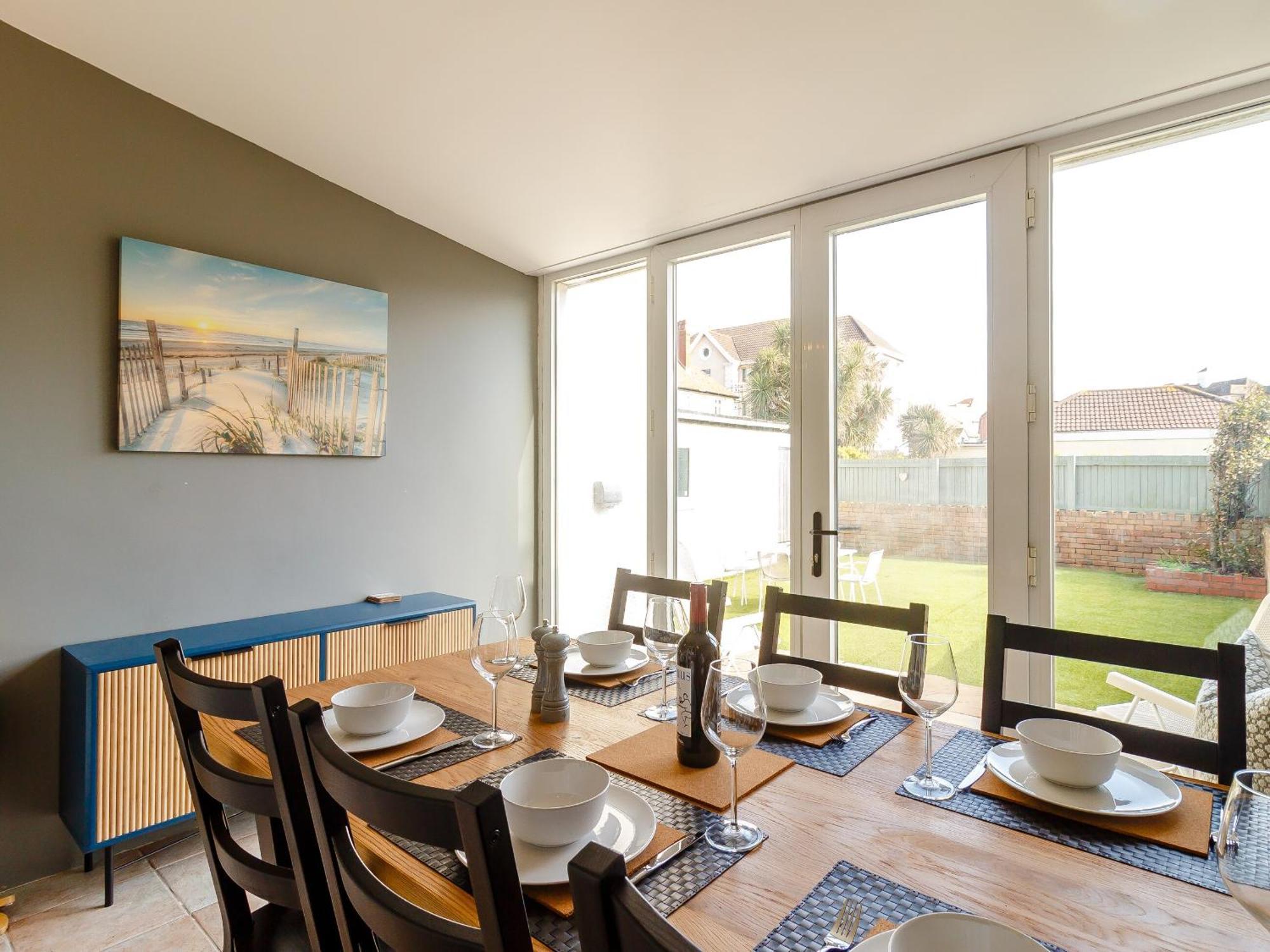 Holiday home Court House Porthcawl
